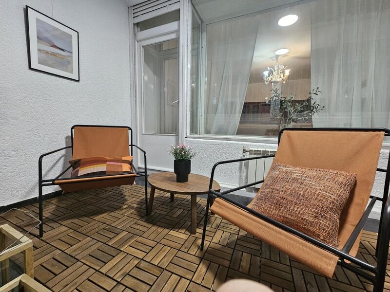 Capitale Inchiriere apartament 4 camere Strada Atena