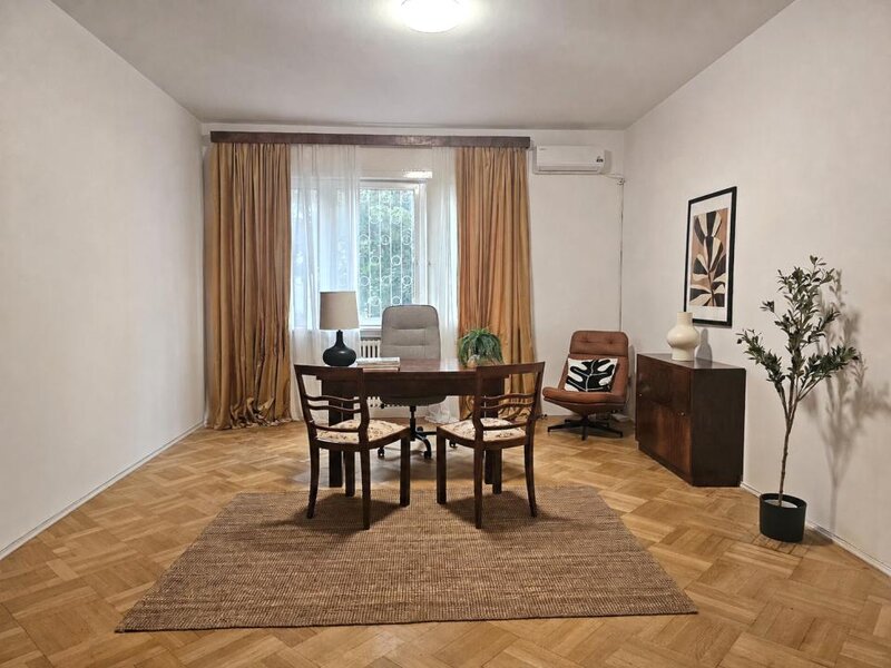 Capitale Inchiriere apartament 4 camere Strada Atena