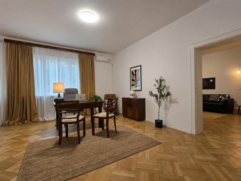 Capitale Inchiriere apartament 4 camere Strada Atena