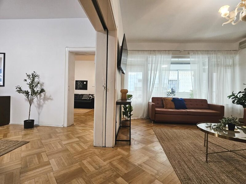 Capitale Inchiriere apartament 4 camere Strada Atena